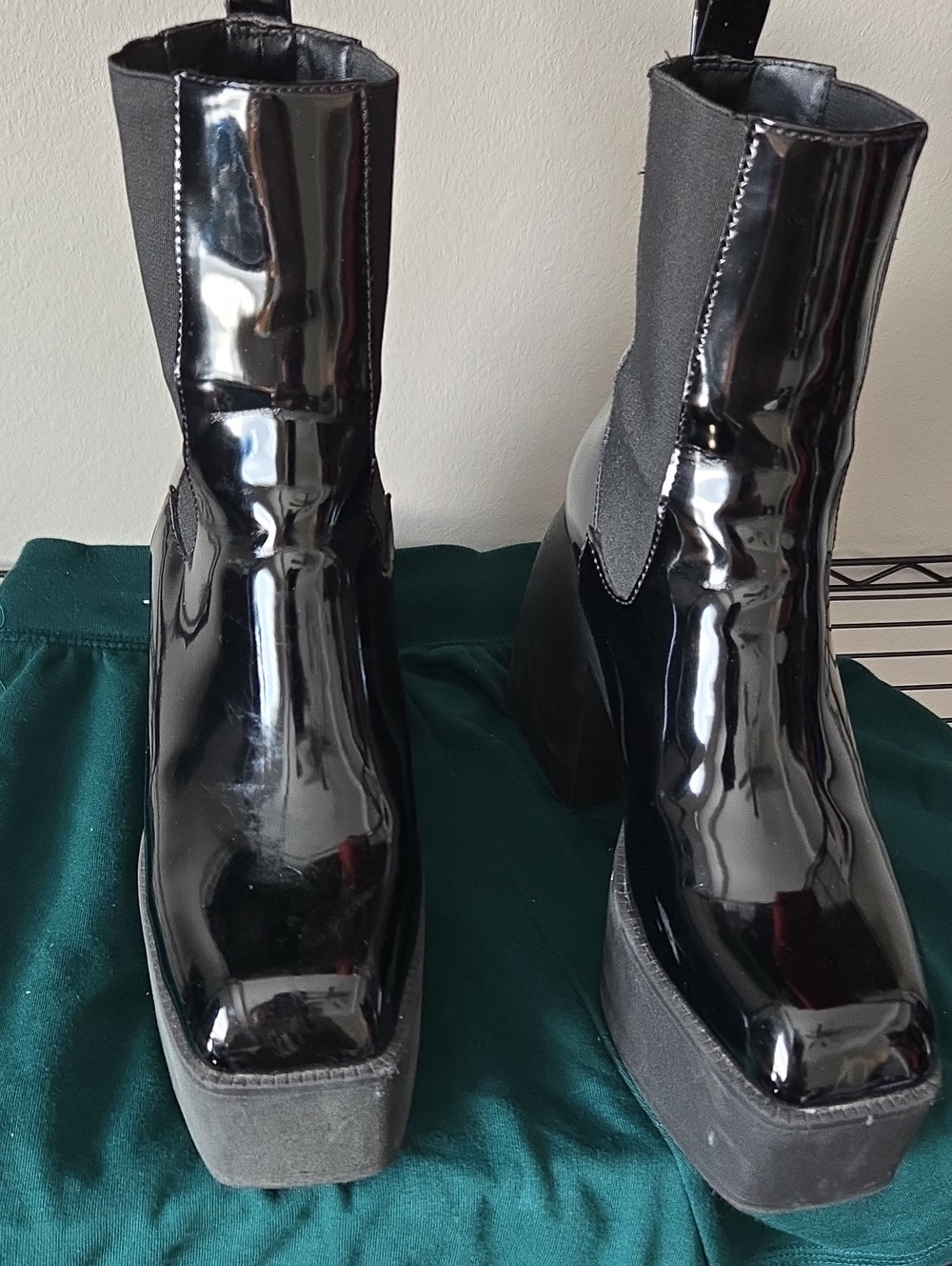 Steve Madden Black Patent Platform Chelsea Boots